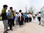西藏阿里地區(qū)領(lǐng)導(dǎo)考察國(guó)家文史公園和澽水河生態(tài)治理工程