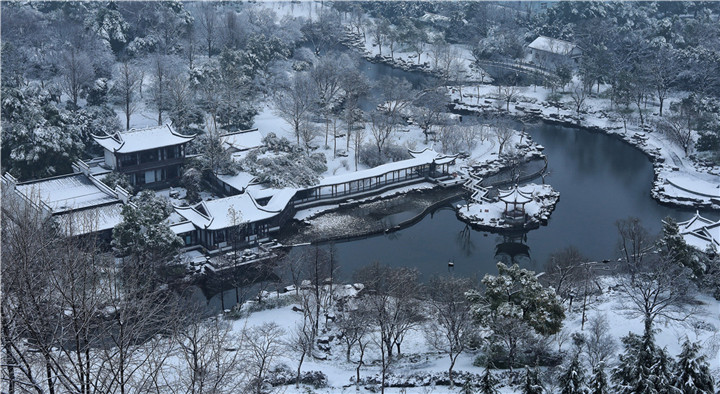 +郭保良-13俯瞰雪后園林勝境——2018-01-28——雪后的理工后花園，站在高樓俯瞰，古典園林的氣質瞬間頓顯.jpg